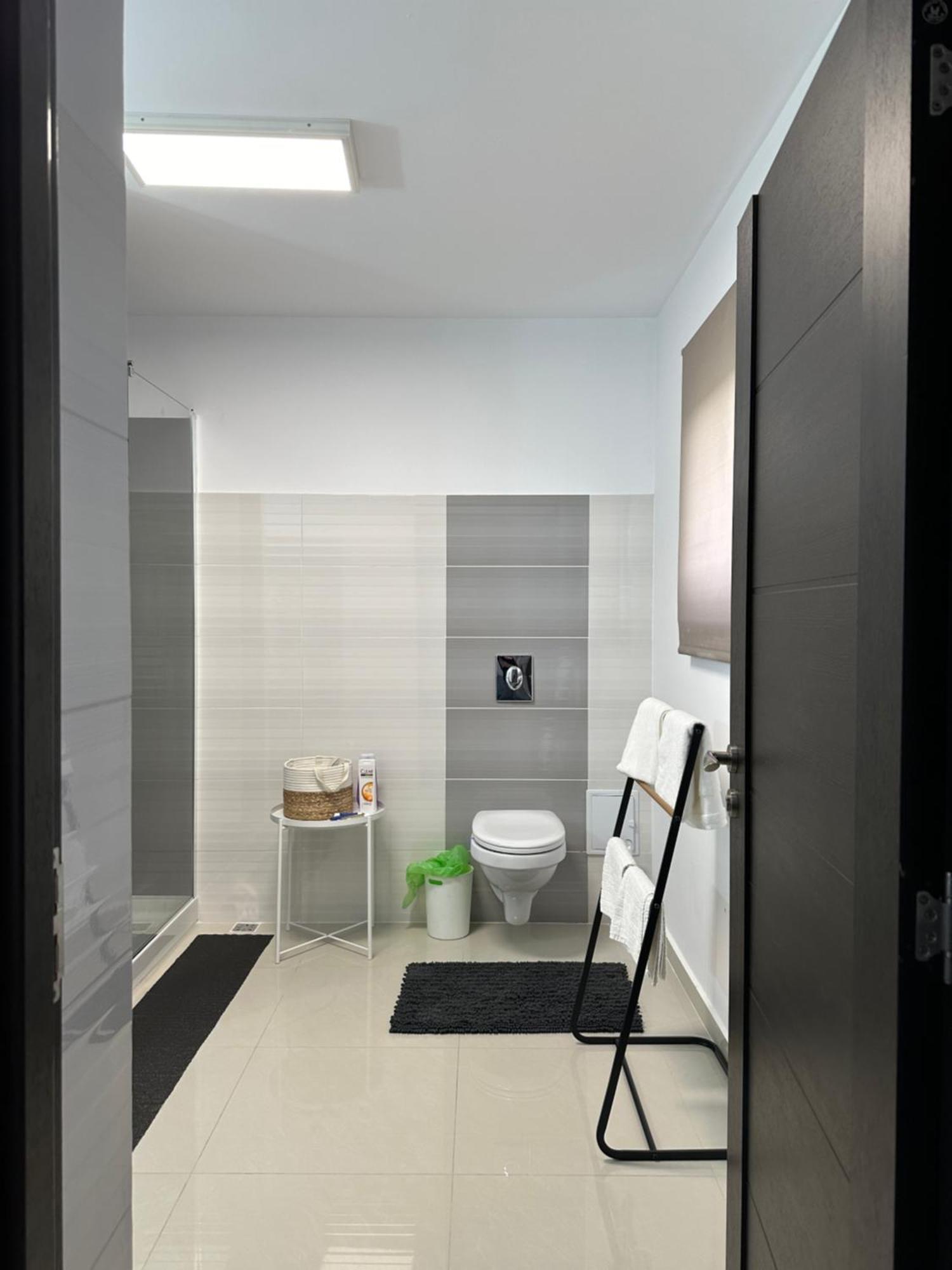 Green Oasis Apartment Stolniceni-Prajescu Bagian luar foto